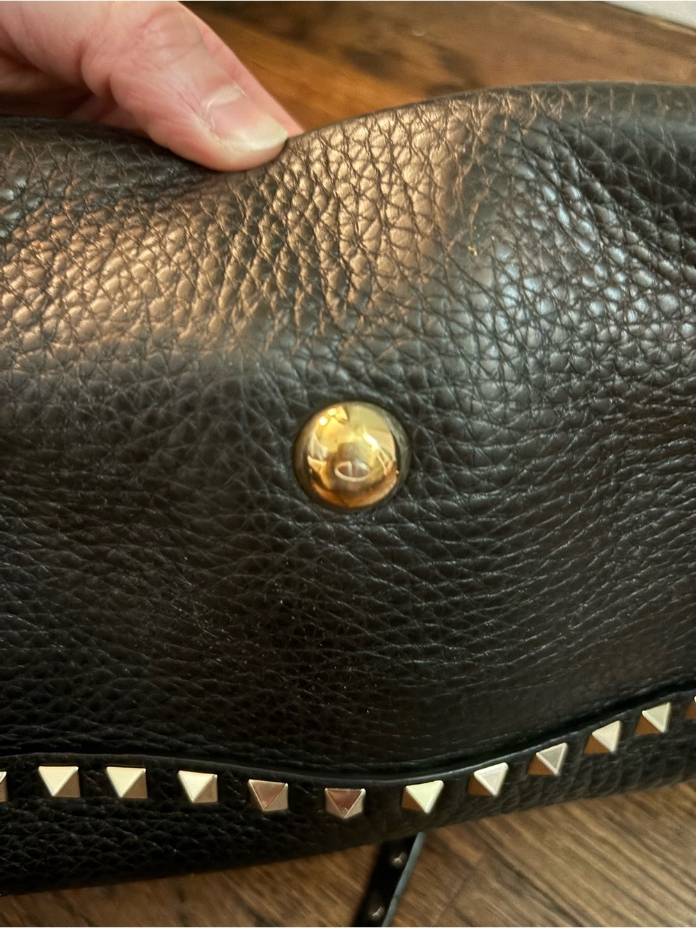 Valentino Garavani Black Pebbled Leather Shoulder Bag with Gold Rockstuds - Picture 12 of 16